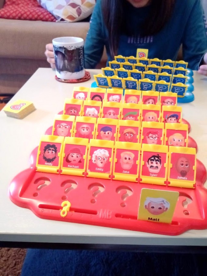 知育ゲーム「Guess Who.」の遊び方