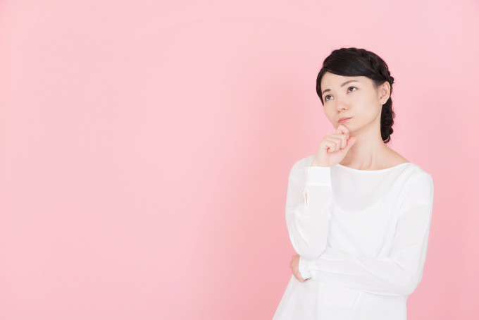 教材持ち込みOKなオンライン英会話って本当にあるのかなやんでいる母親