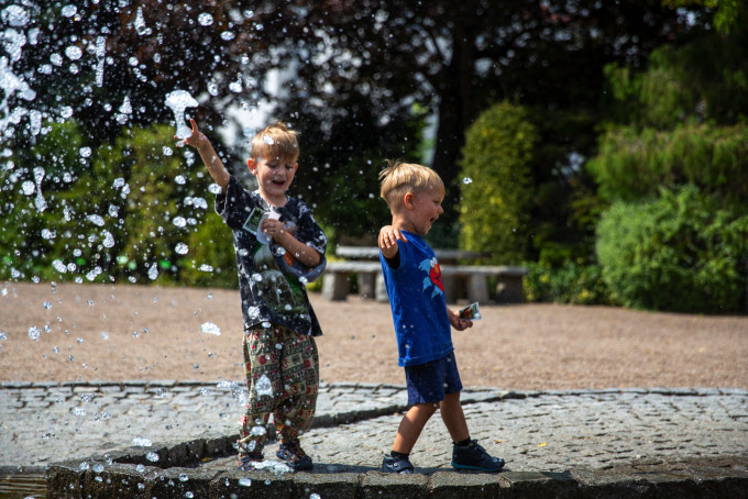 夏休みを過ごすスウェーデンの子どもたち