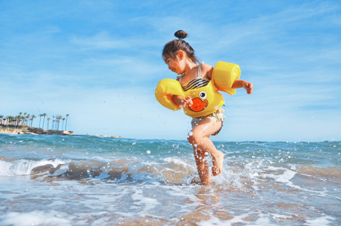 共働きでも夏休みに子どもが孤立しない社会にいる子ども