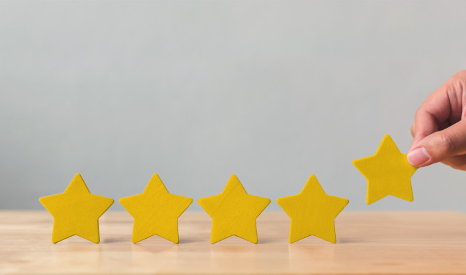 口コミレビュー星5の子どもオンライン英会話を表す画像